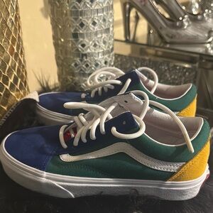 Vans Blue and Green Sneakers Classic Low-Top Design